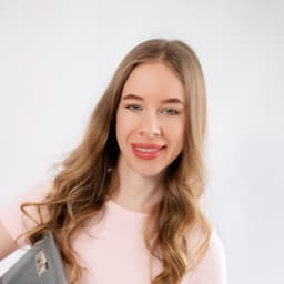 Олена Дегтярьова